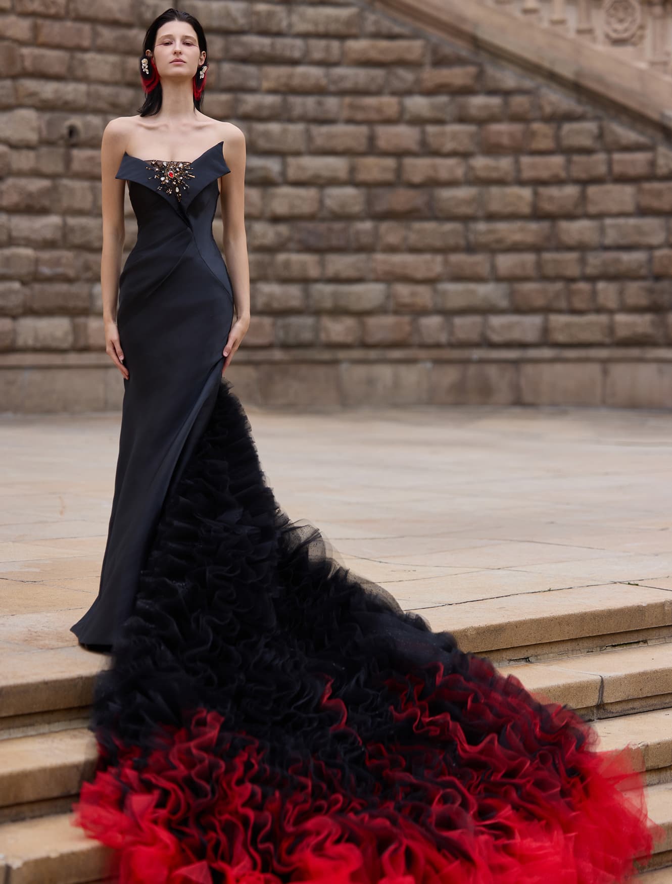 Burning Blooms Look5
